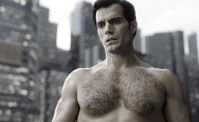 Henry Cavill Says He Doesn't Like Sex In Hollywood, But Remember His Erection?