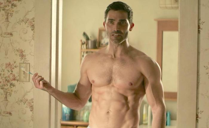 Tyler Hoechlin Celebrates Birthday and More ‘Superman’-ly Men on Flirt4Free