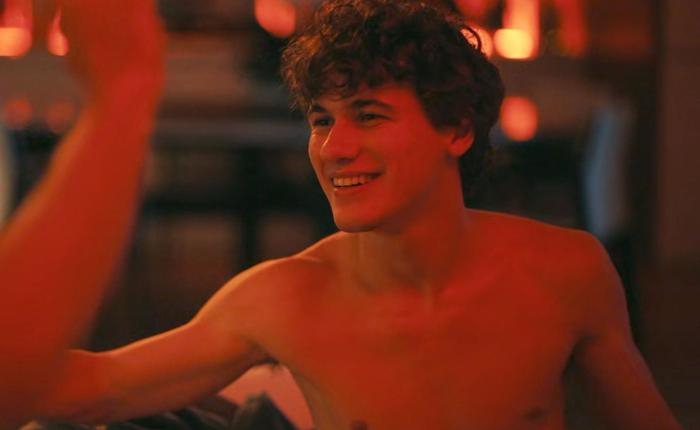 Male Nude Scenes in 2025 Emmy-Nominated Shows (Full List With Videos)