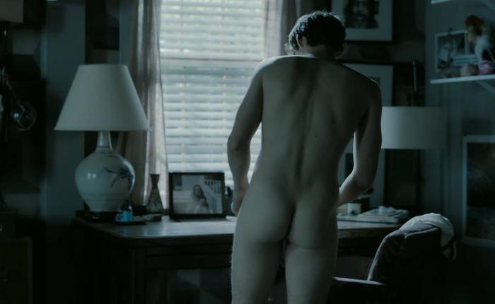 See the Hot Guy From Wednesday's Bare Ass