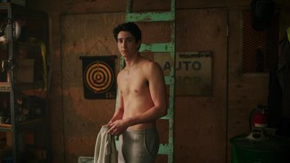 Milo Manheim shirtless in School Spirits