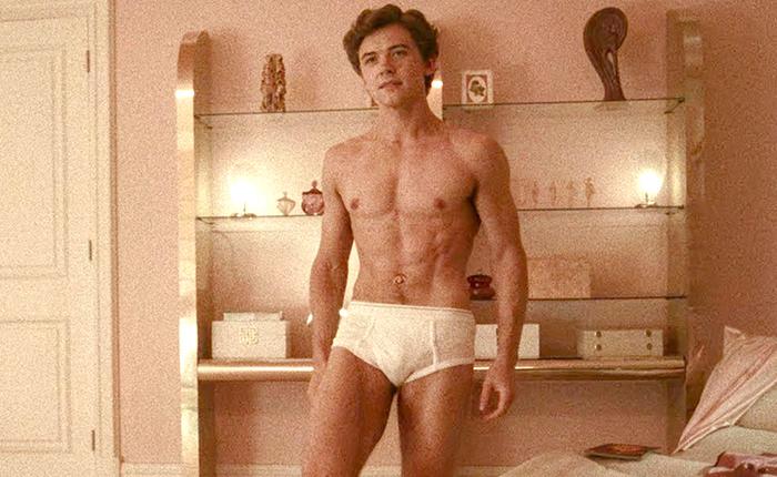 That 'The Shards' Male Nude Scene Is HERE, Plus All Of The Gay Sex
