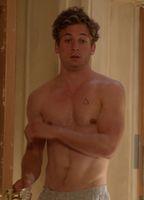Jeremy Allen White Bulge Butt 30435