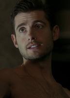 Julian Morris Nude Photos 37425