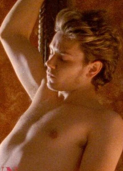 Sexy River Phoenix 31404