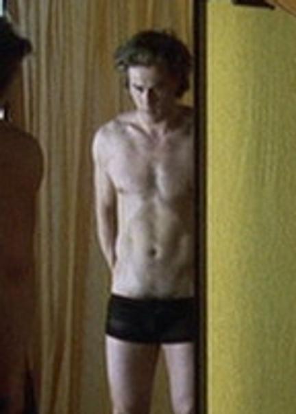 Roy Dupuis Nude Photos 40101
