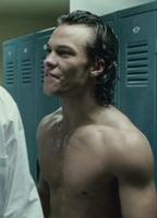 Toby Hemingway Butt Shirtless 42333