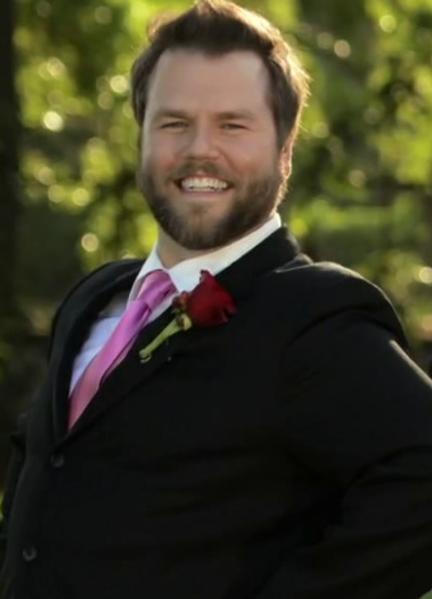 Tyler Labine Nude 37872