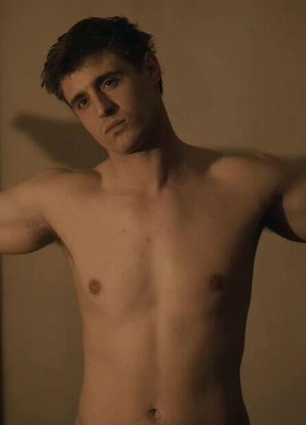 Max Irons Naked 29274