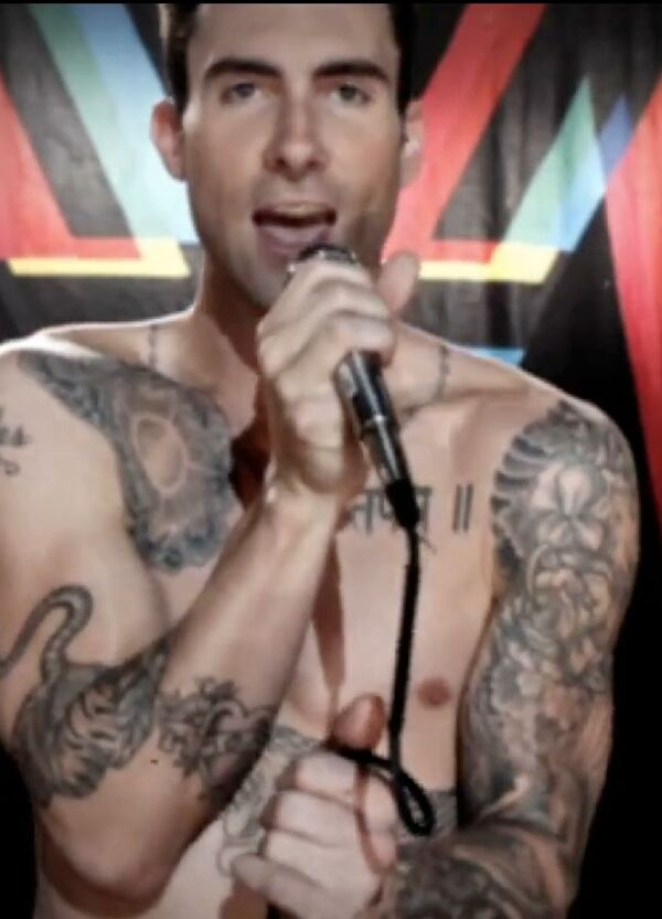 Adam Levine Nude Photos 29397