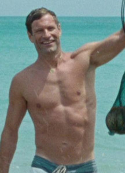 Sexy Aaron Eckhart 66004