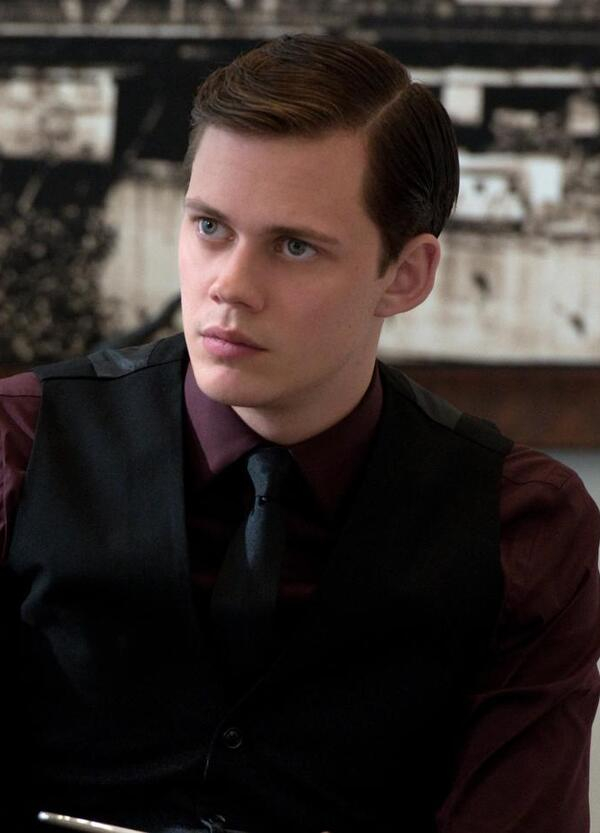 Bill Skarsgård Nude 64068