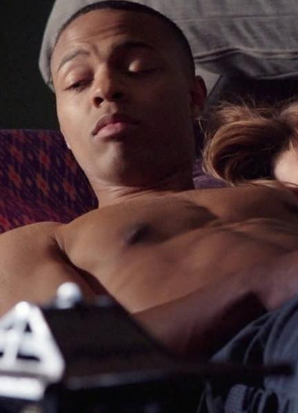 Shad Moss Nude Photos 37173
