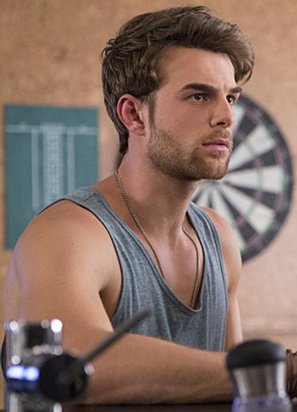 Nathaniel Buzolic Hot Scenes 34914
