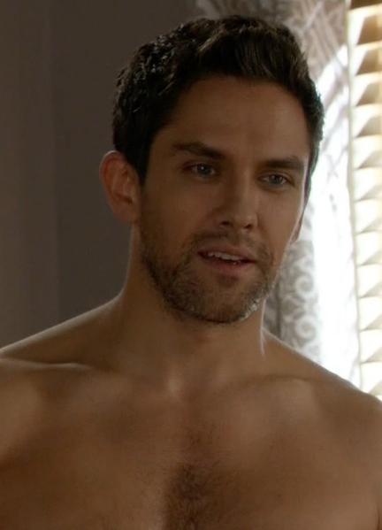 Neal Bledsoe Hot Scenes 43074