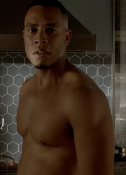 Sexiest Trai Byers Scenes 36099