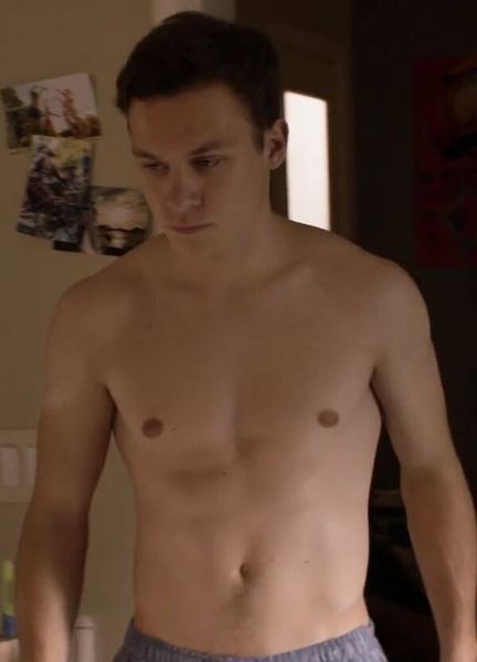 Finn Cole Nude 30312