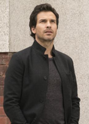 Santiago Cabrera Butt Sexy 33129