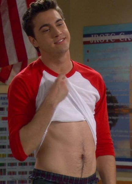 Ryan McCartan Sexy Photos 32013