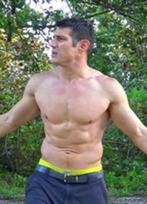Geoff Ward Bulge Shirtless 47766