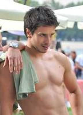 Miloš Pjevač Shirtless 22054