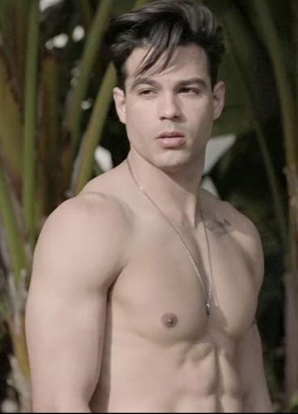 Sexy Ray Diaz 29832