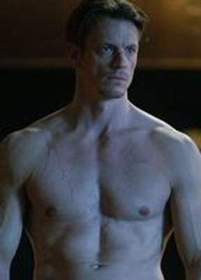 Joel Kinnaman Naked 30042