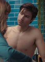 Cameron Cuffe Sexy Photos 64437