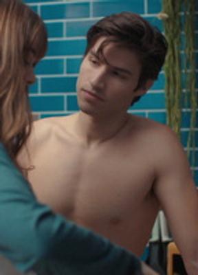 Cameron Cuffe Bulge Shirtless 64437