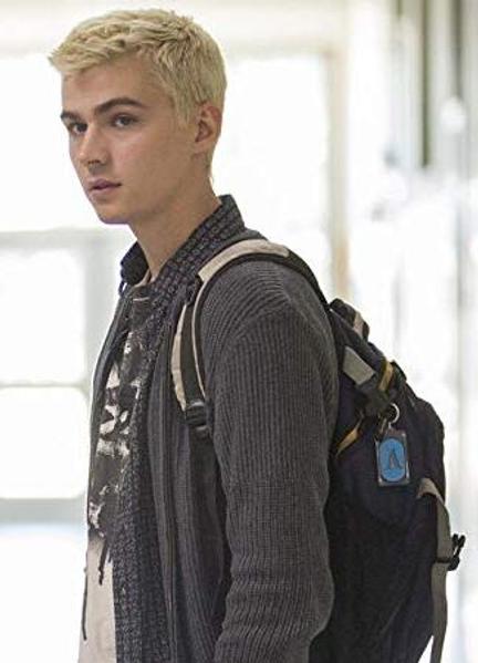 Miles Heizer Nude 34956