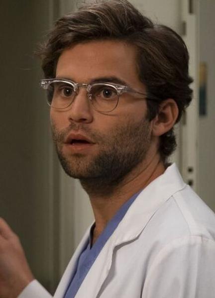 Jake Borelli Sexy Photos 30537