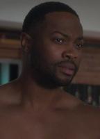 Ser'Darius Blain Sexy Shirtless 45738