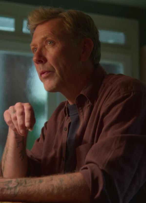 Mikael Persbrandt