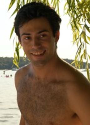 Aaron Altaras Shirtless Straight 56040