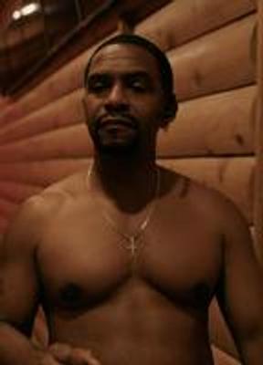 Rolando Boyce Shirtless 58028