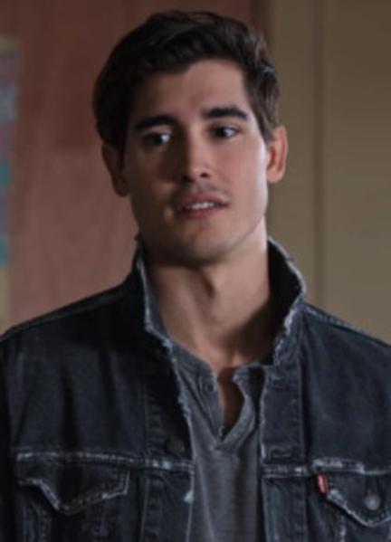 Henry Zaga Nude Photos 58061