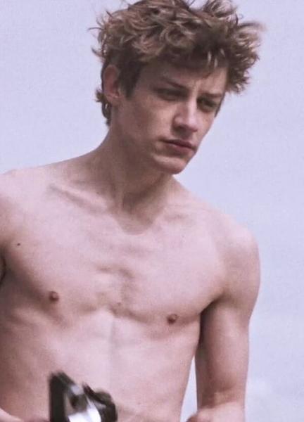 Mateusz Więcławek Nude Photos 66725