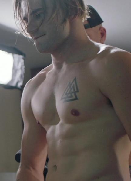 Nathan Bronson Nude 64480