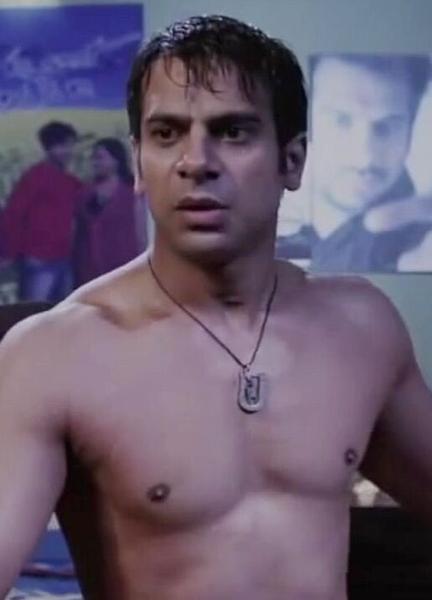 Sexiest Karan Veer Mehra Scenes 66043