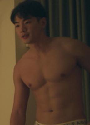 Bruce Hung Bulge Butt 66073