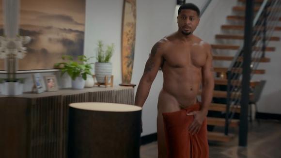 Colin Farrell in His Birthday Suit and Six Degrees of Men Who Fell to Earth Colin Farrell David Bowie Bernie Casey Chiwetel Ejiofor 2413