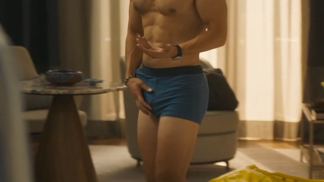 Top 5: Actors Who We Only Know Biblically Through Their Bulges Luke Evans Travis Van Winkle Jacob Elordi Will Sharpe Manu Ríos 2436