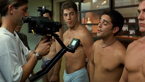 Sexiest Scenes of Raúl from Jamon, Jamon. Bulge, Shirtless, Underwear. 78737