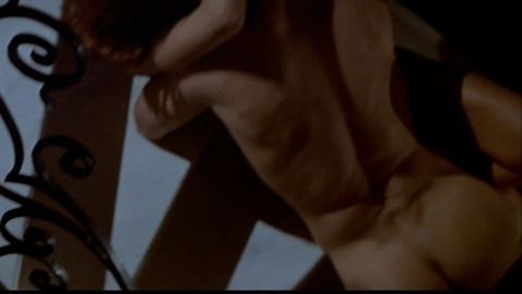 Pierce Brosnan in The Thomas Crown Affair (1999) Shirtless Straight Butt 8189