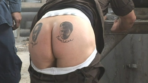 Gerard Butler Nude as Kable. Butt, Sexy. 3302