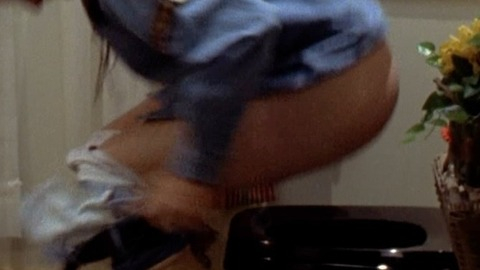 Jeff Daniels in Dumb & Dumber (1994) Butt Underwear 10461