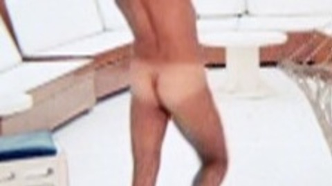 Andrés García Nude in Tintorera. Butt. 39118