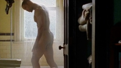 Will Smith in I, Robot (2004) Shirtless Butt 7101