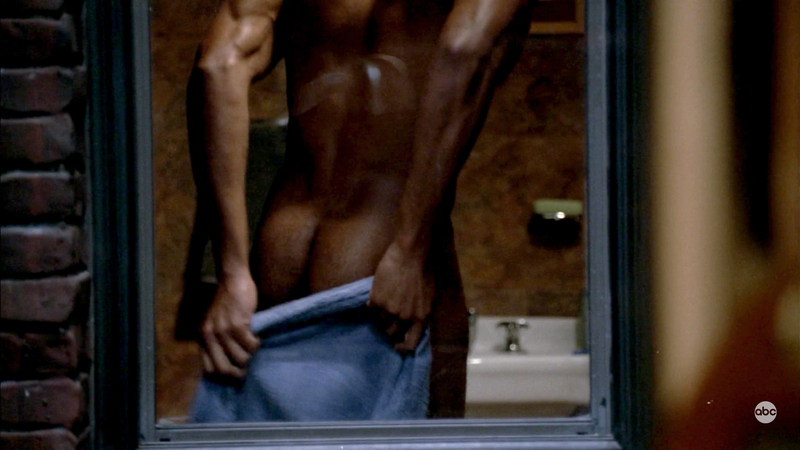 Henry Simmons Naked as Det. Baldwin Jones. Butt, bathroom, black. 103665