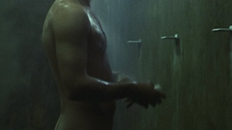 Colin Farrell Nude as Pvt. Roland Bozz. Butt, Shirtless. 5660